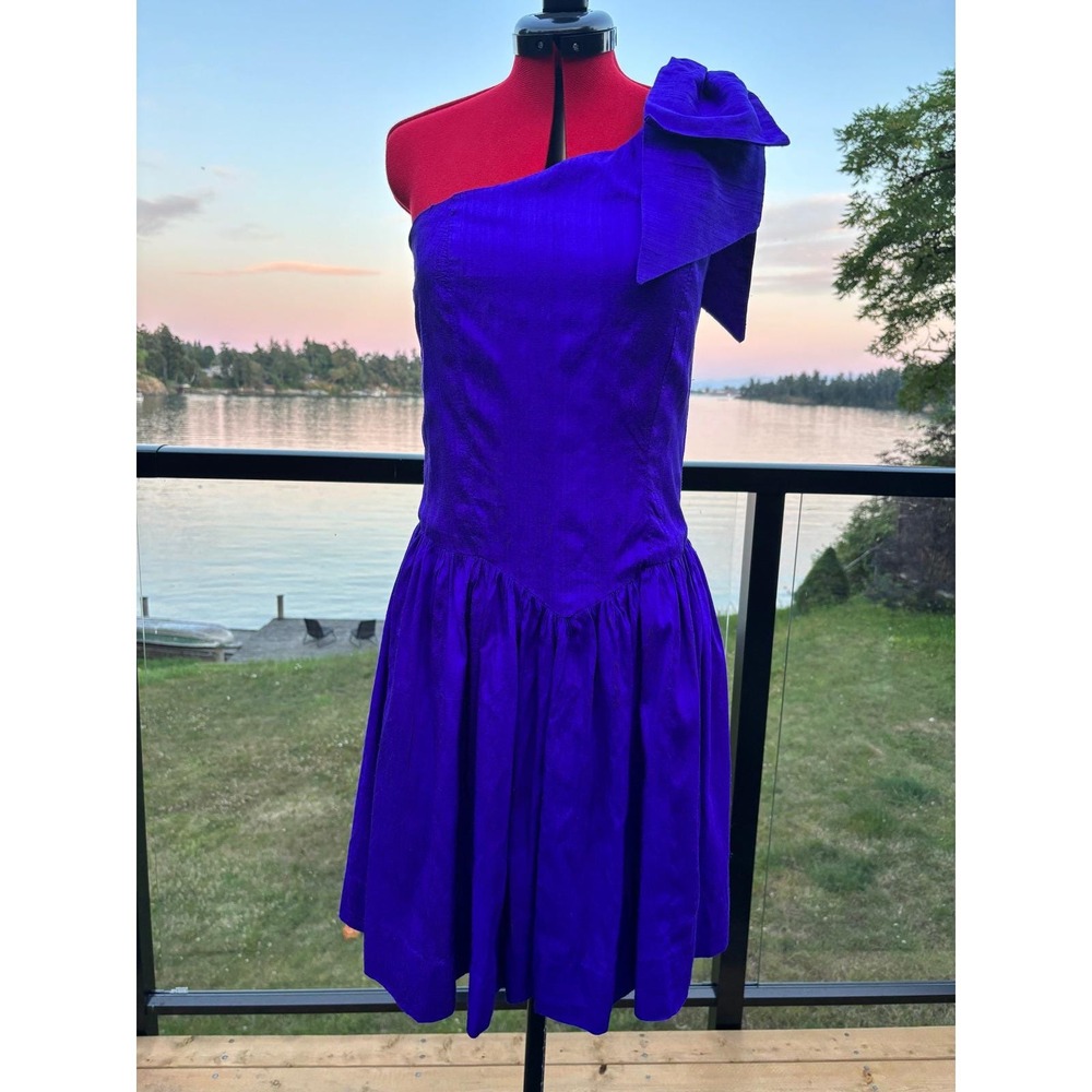 Cherie royal purple raw silk one shoulder bow cocktail dress XS basque waist 80s
